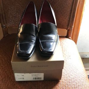 Women’s shoes